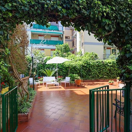 Garden House Giulia Apartment Sorrento Exterior foto