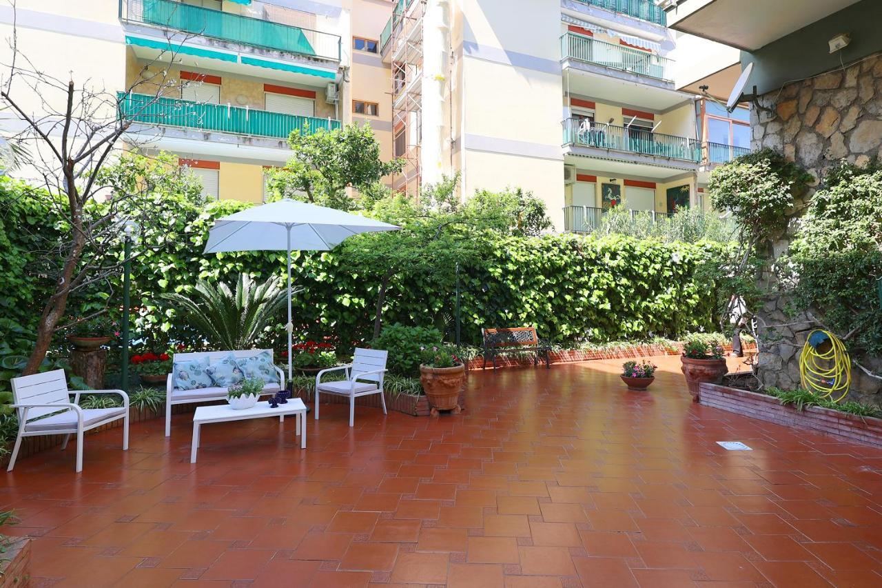 Garden House Giulia Apartment Sorrento Exterior foto