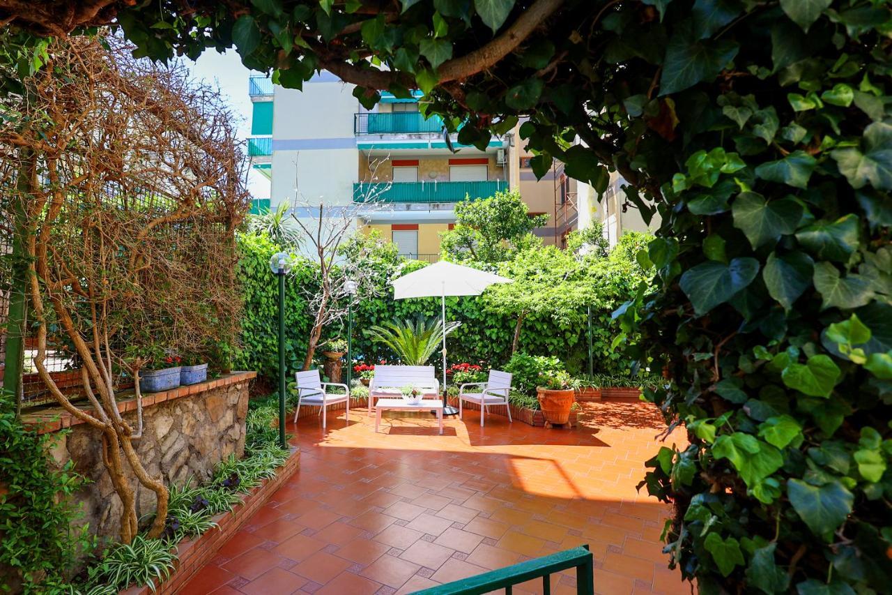 Garden House Giulia Apartment Sorrento Exterior foto