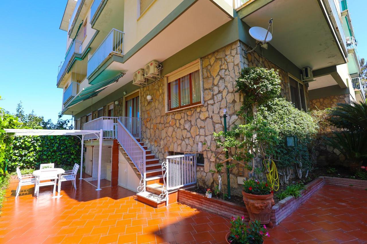 Garden House Giulia Apartment Sorrento Exterior foto